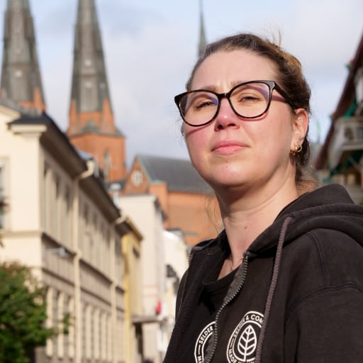 Personporträtt på Frida Selder som är ekonomiansvarig närbild